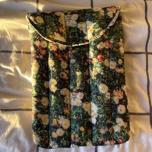 Baggu Daisy Laptop Sleeve 13 / 14 inch